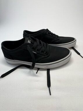 Vans Atwood Low-Top Canvas Sneakers – Triple Black – Excellent Condition! Size 9